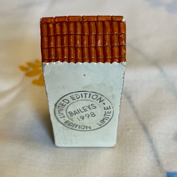 Vintage 3 Baileys Houses and Baileys Mr. Yum Winking Eye Face Coffee Mug - Picture 14 of 16